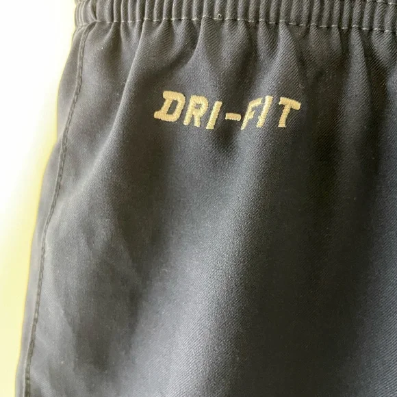 Sz XL Paris Saint-Germain 2024 Match Home
Men's Nike Dri-FIT ADV Football Shorts - Picture 10 of 12